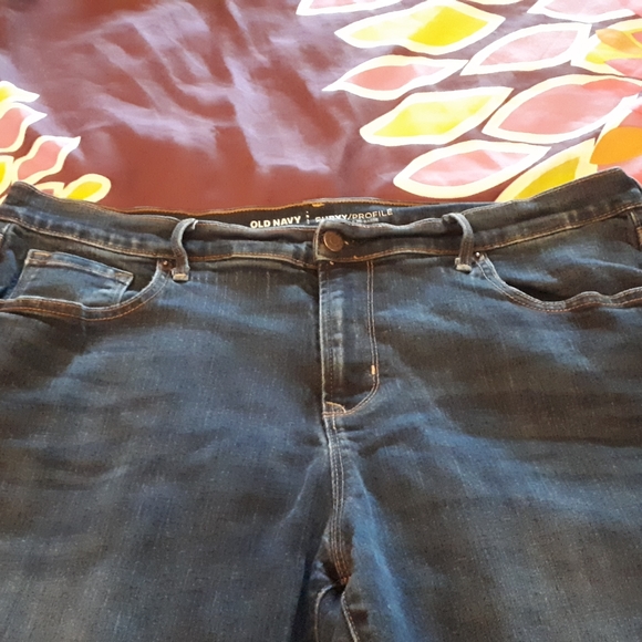 Petite Old Navy Jeans - Picture 2 of 3